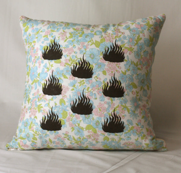 Vintage Femme Jardin Pillow with Onyx Fireball Print